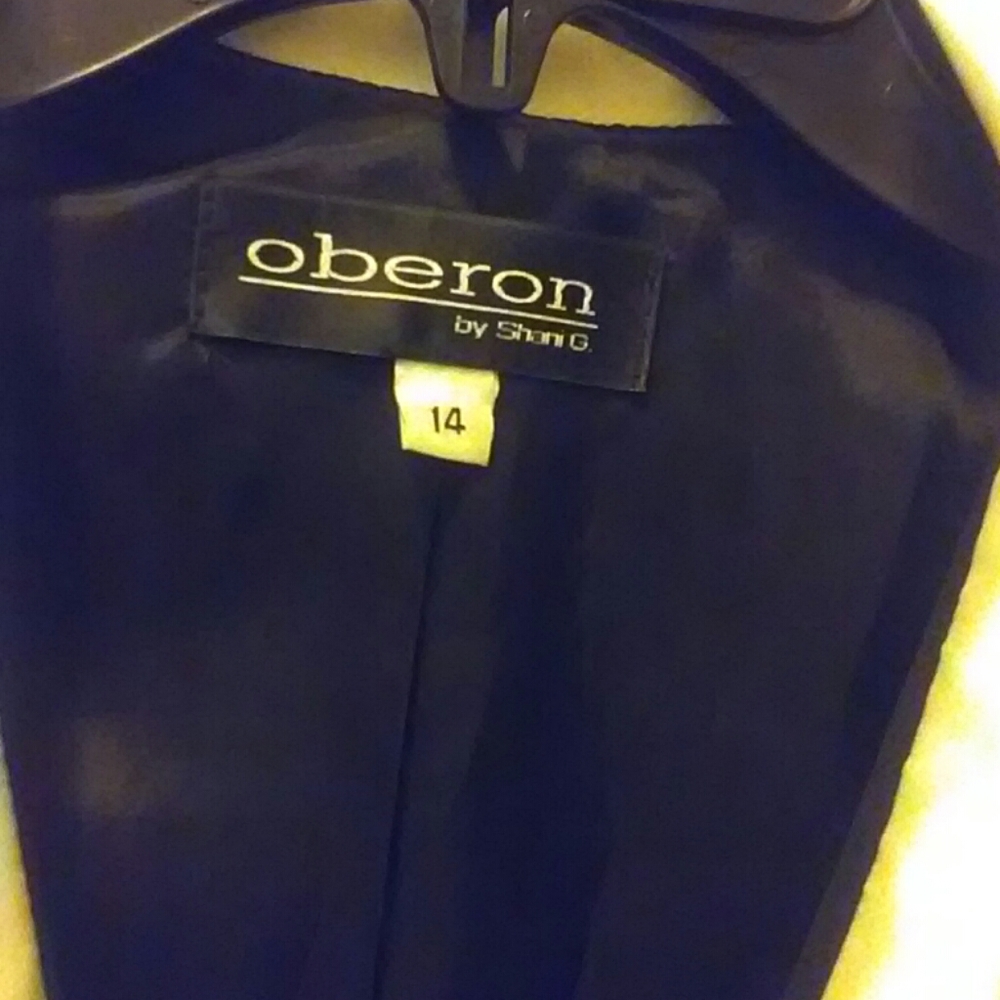 Black Women's Double Breasted Suit W/White Satin Cuffs & Lapel - Picture 3 of 7